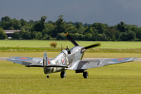 Carl Schofield taxys EP120, Duxford, May 2014