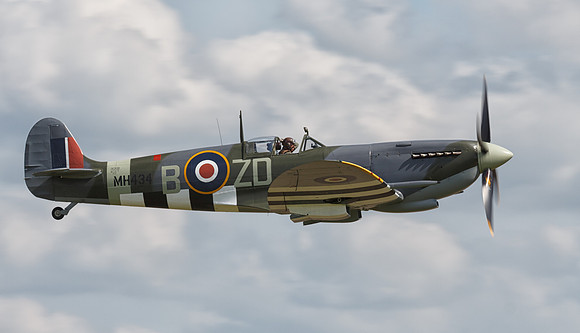 Supermarine Spitfire Mk.IX MH434 (Old Flying Machine Company)